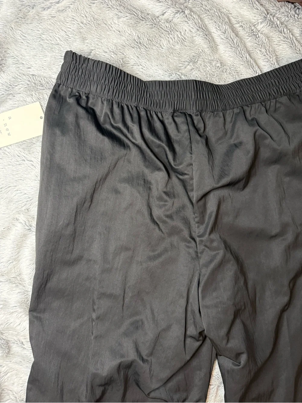 Black Parachute Jogger Pants size 10 A New Day
